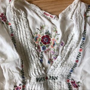 Johnny Was beautiful embroidered top